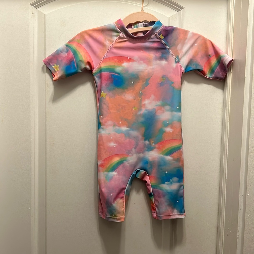 Tiedye rash guard toddler bathing suit— size 3/4– brand new